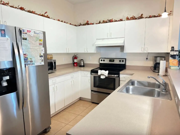 Sarasota Near Siesta Key Beaches Vacation Retreat- Family Friendly Getaway